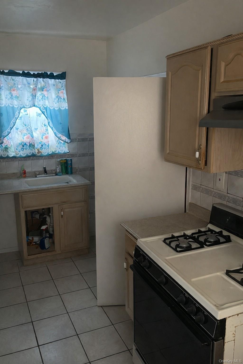 118-18 190th Street – For Sale photo 8
