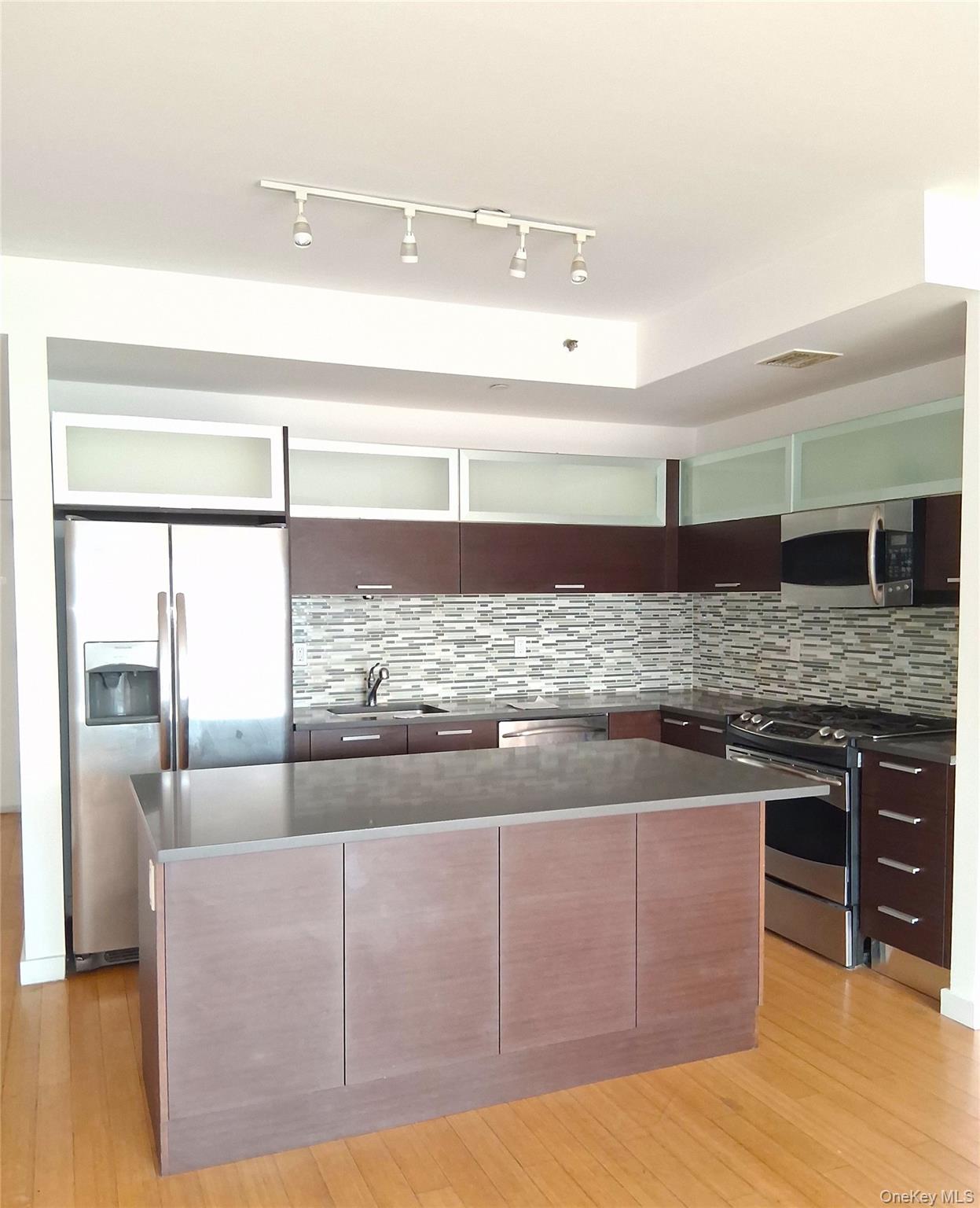 353 E 104 Street, Unit 7B photo 6