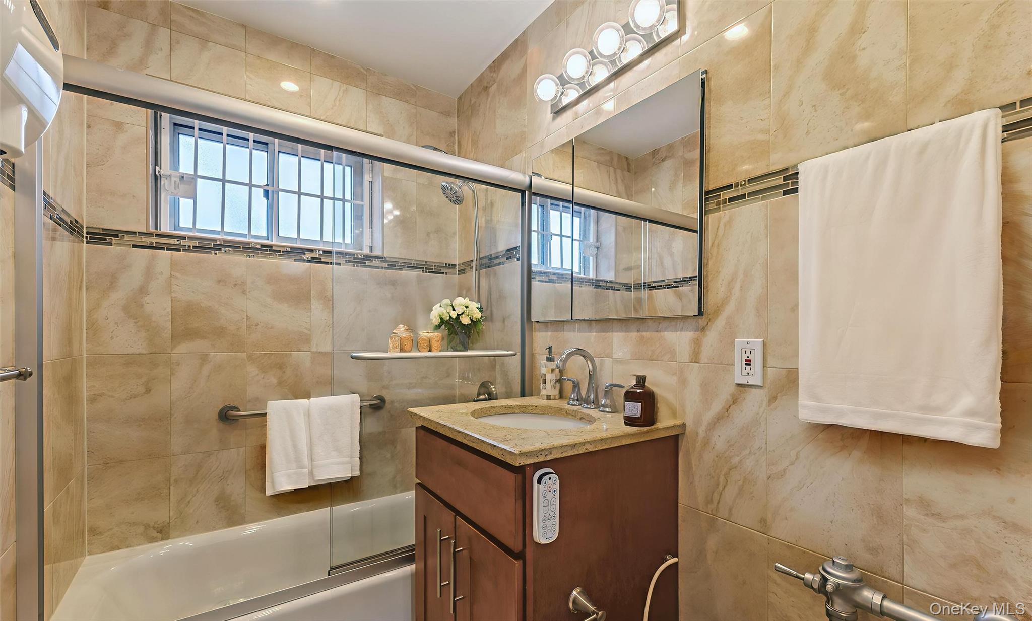 99-10 60th Avenue, Unit 6E photo 8