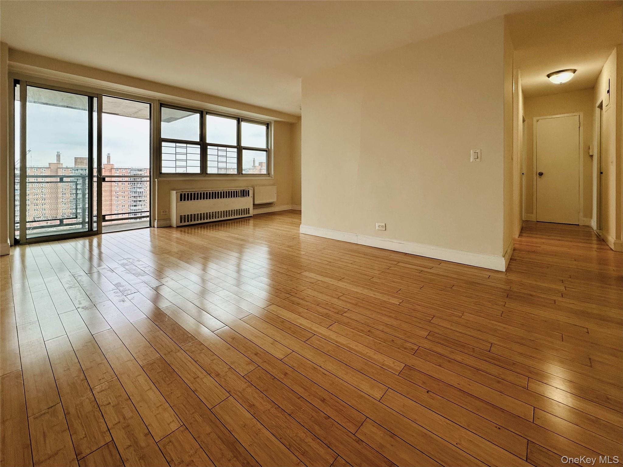 880 Boynton Avenue, Unit 18A photo 6
