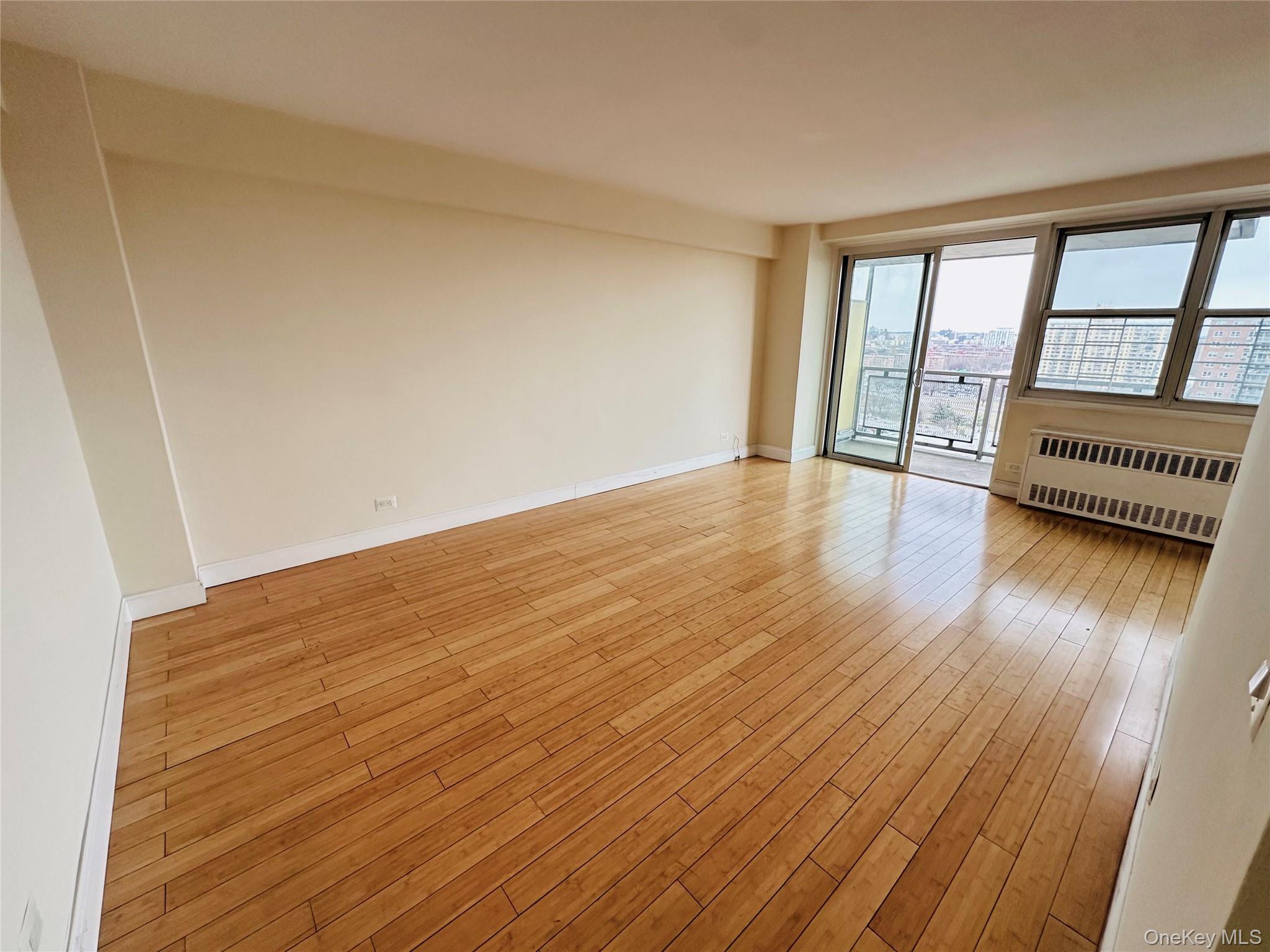 880 Boynton Avenue, Unit 18A photo 15