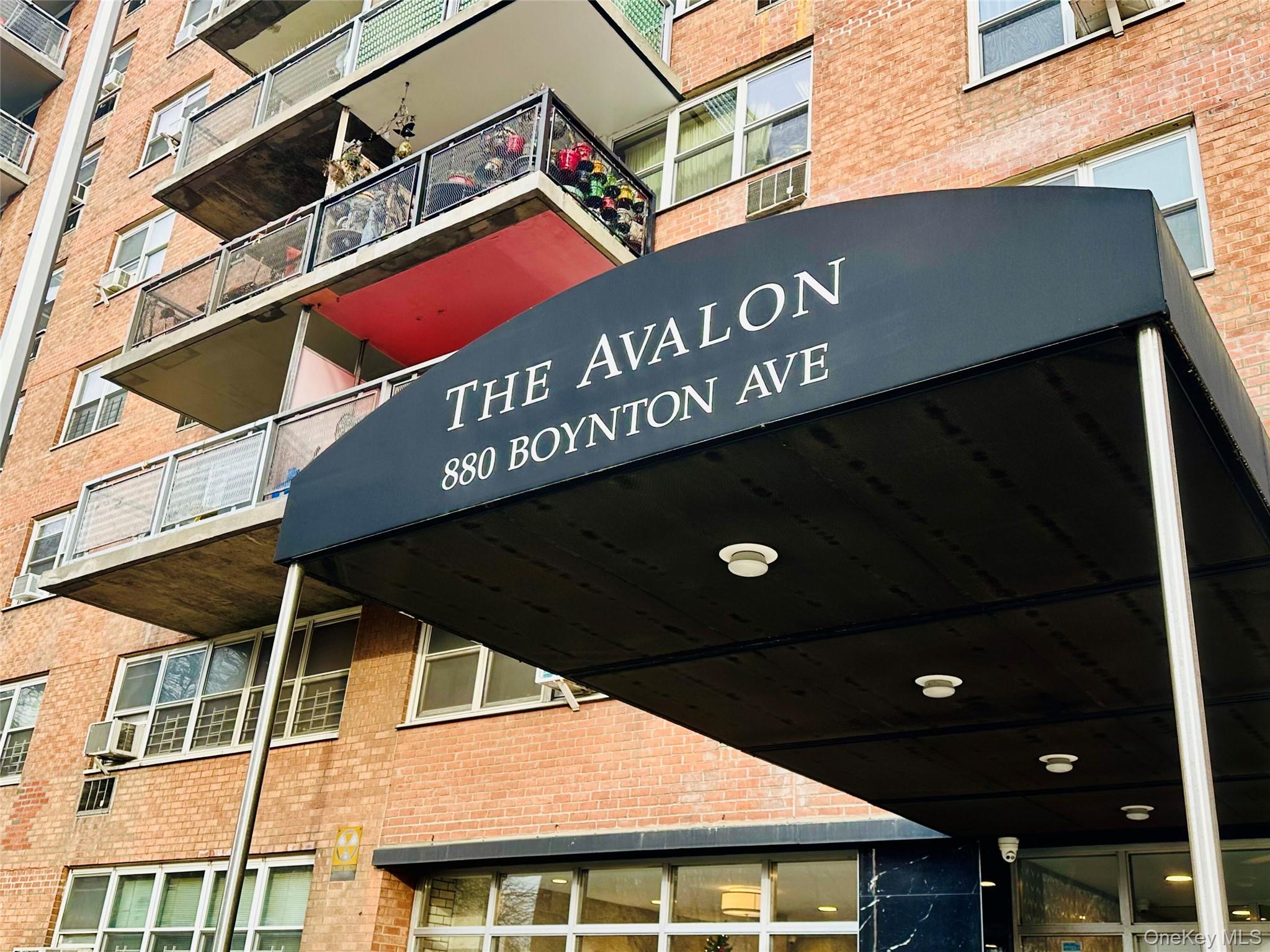 880 Boynton Avenue, Unit 18A photo 13
