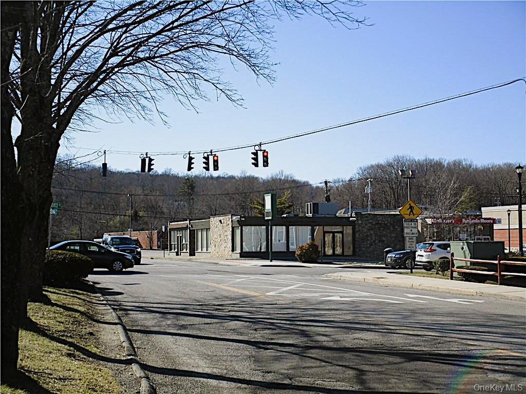 1952 Commerce Street – For Sale photo 7