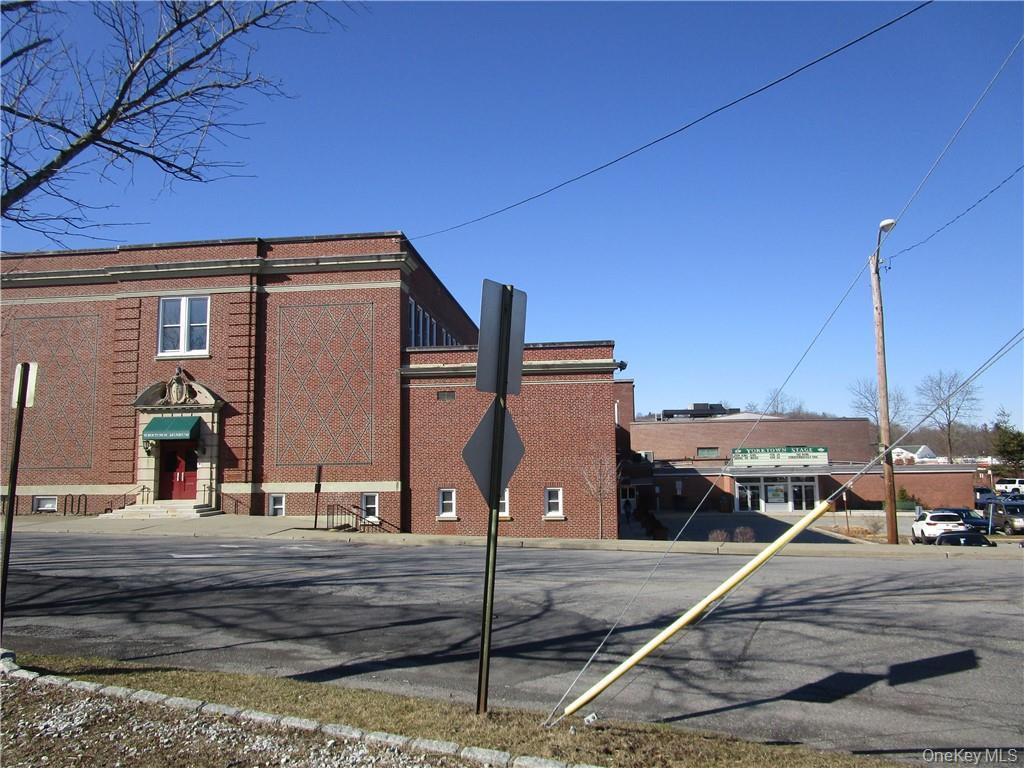 1952 Commerce Street – For Sale photo 6