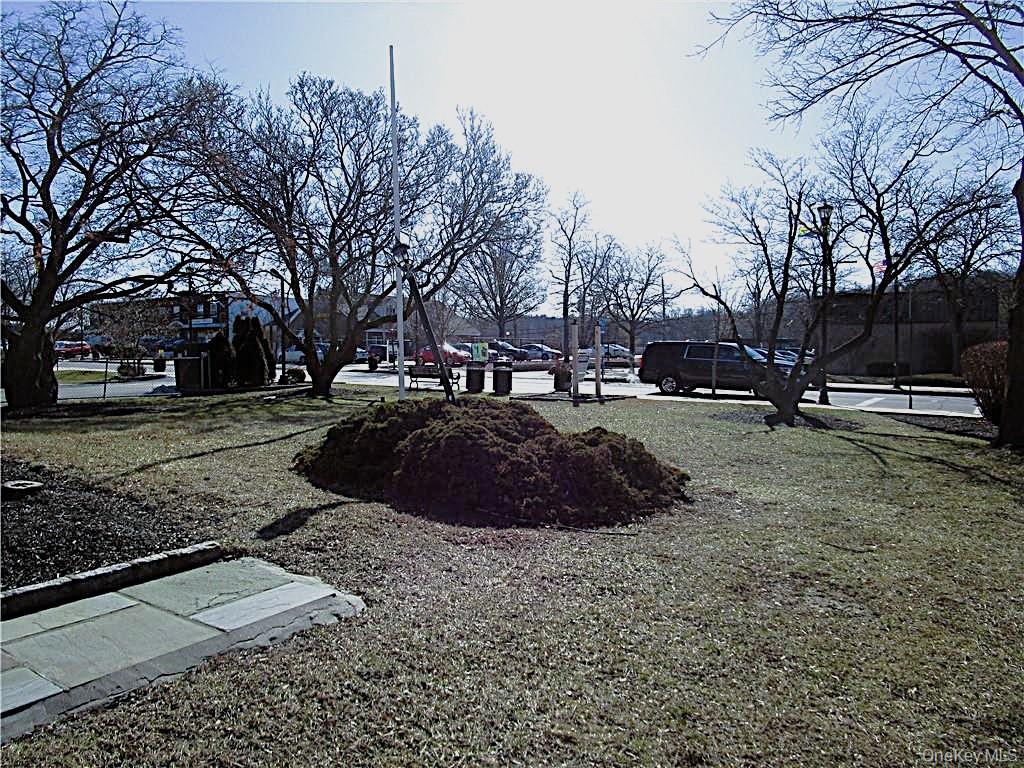 1952 Commerce Street – For Sale photo 3