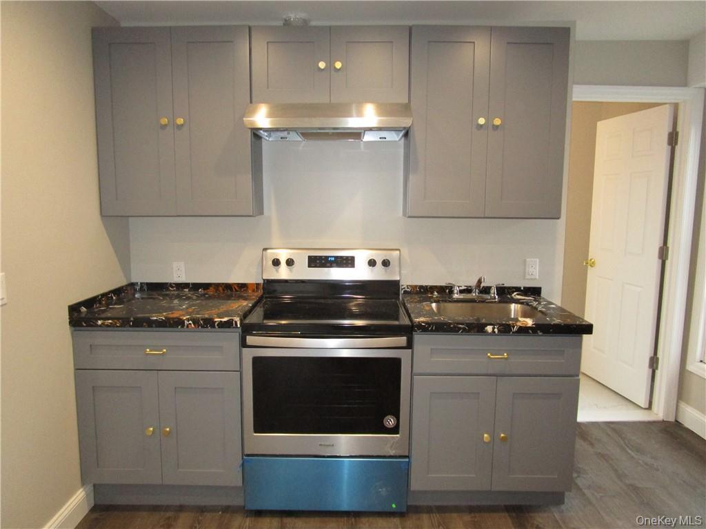 1952 Commerce Street – For Sale photo 18