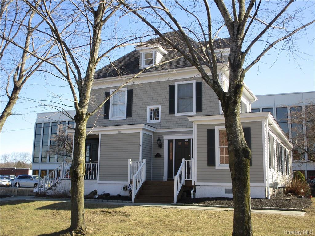 1952 Commerce Street – For Sale