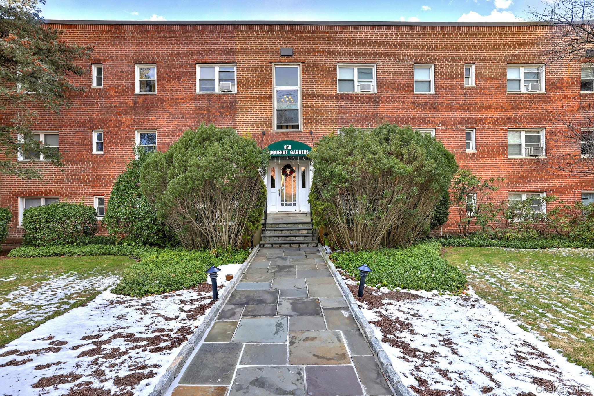 450 Pelham Road, Unit 3B photo 4