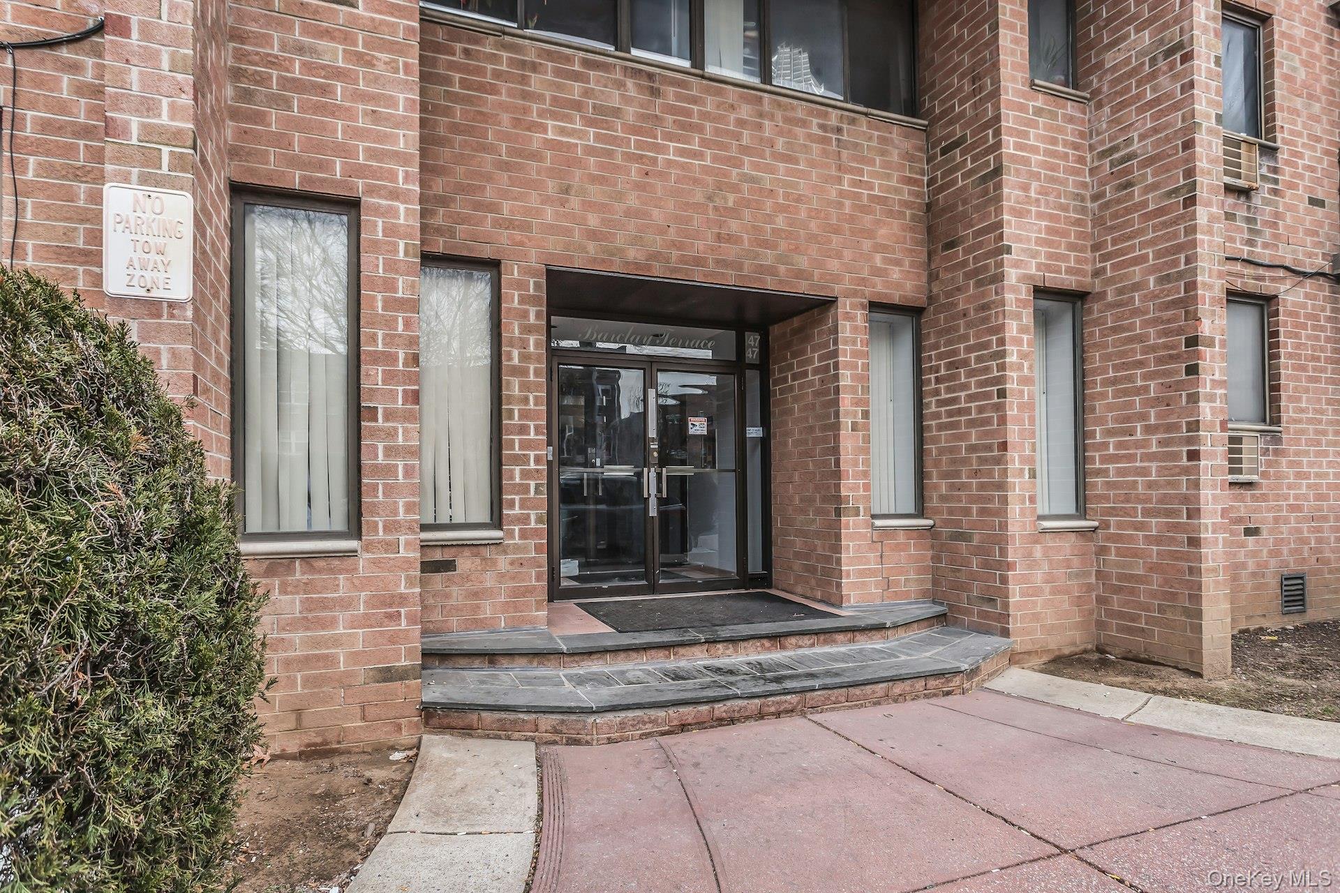 147-45 Barclay Avenue, Unit 5B