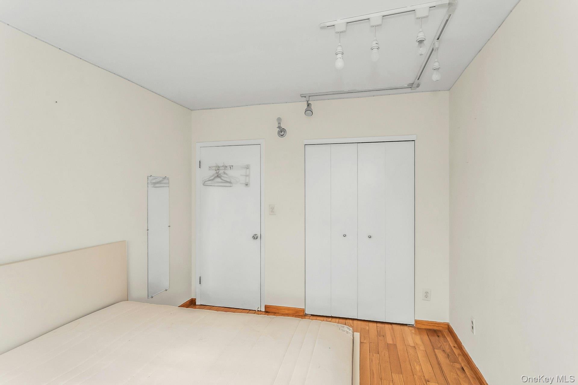 147-45 Barclay Avenue, Unit 5B photo 18