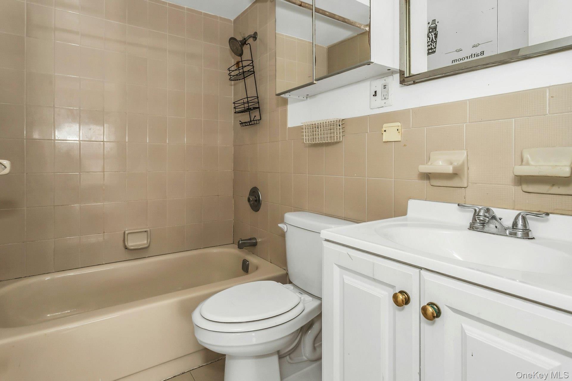 147-45 Barclay Avenue, Unit 5B photo 16