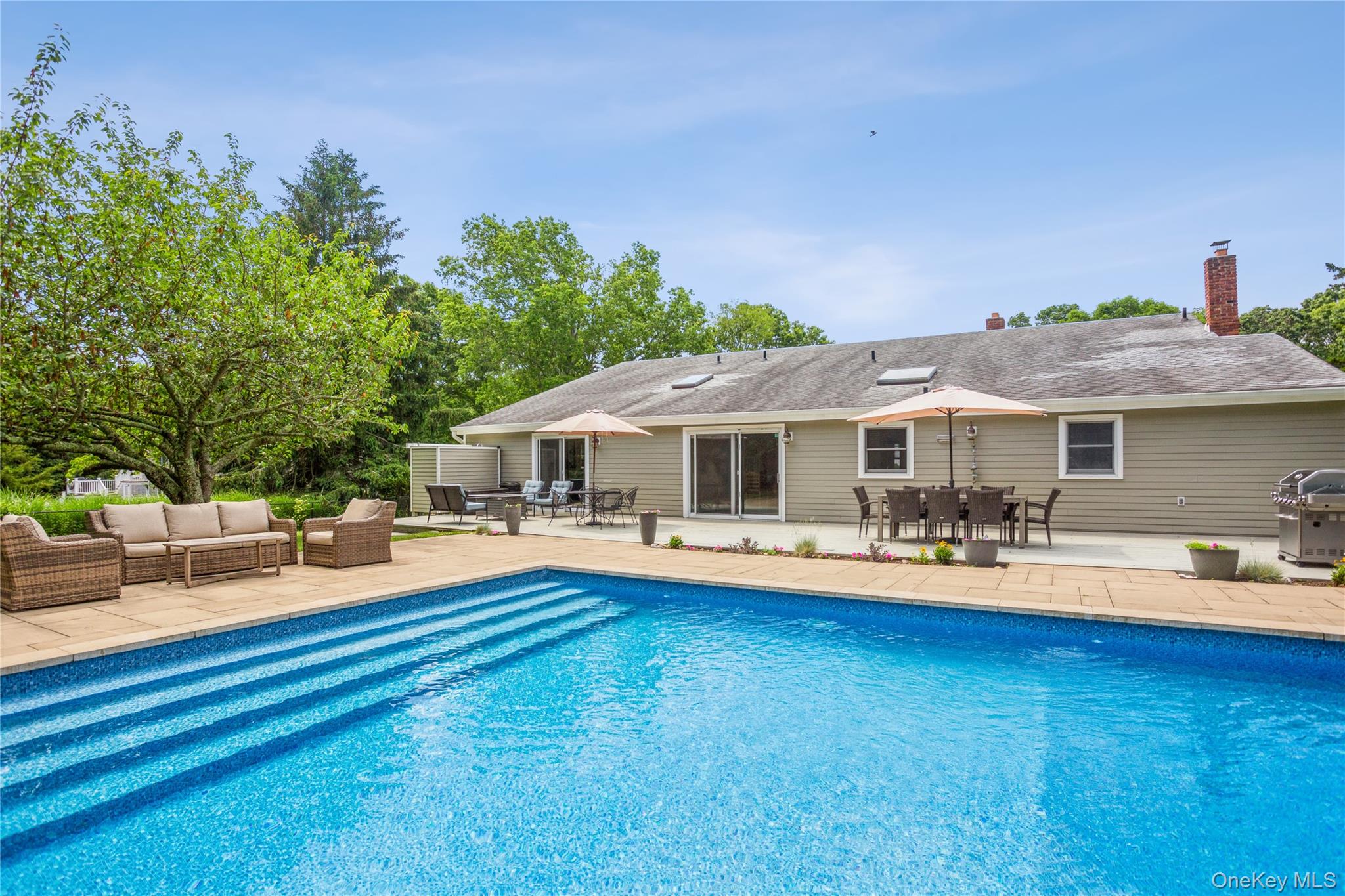 215 Northfield Lane – For Rent photo 3