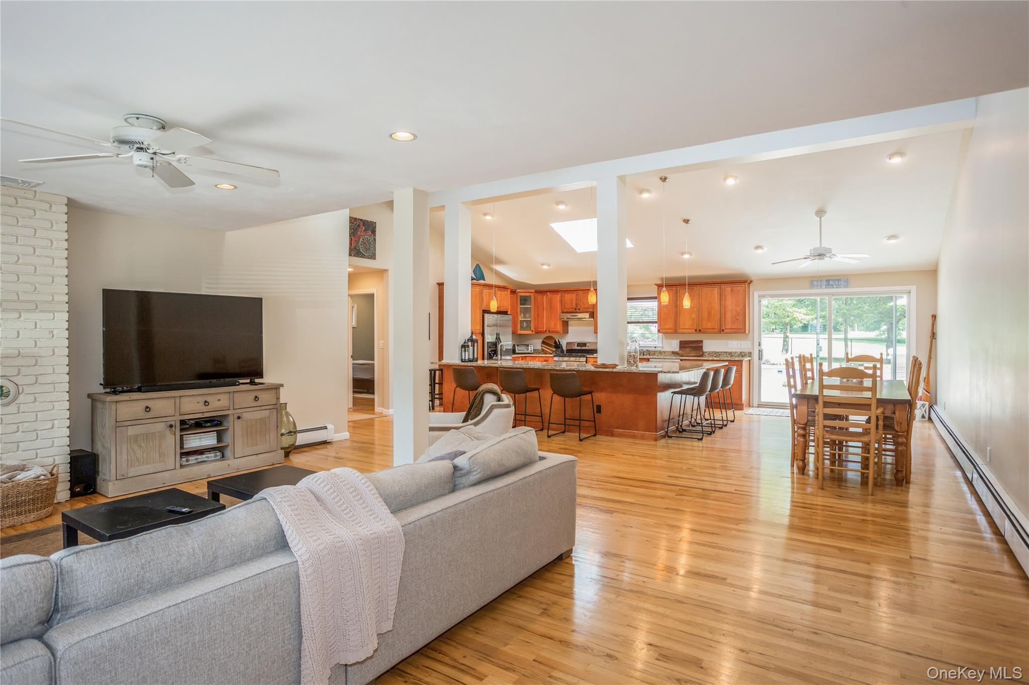 215 Northfield Lane – For Rent photo 8