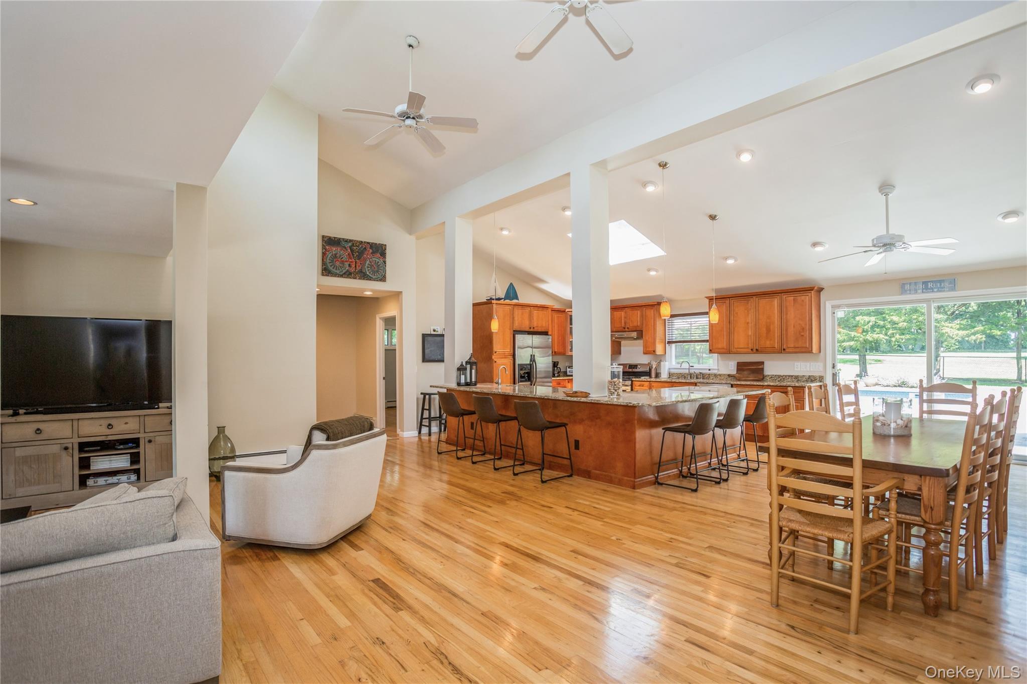 215 Northfield Lane – For Rent photo 9