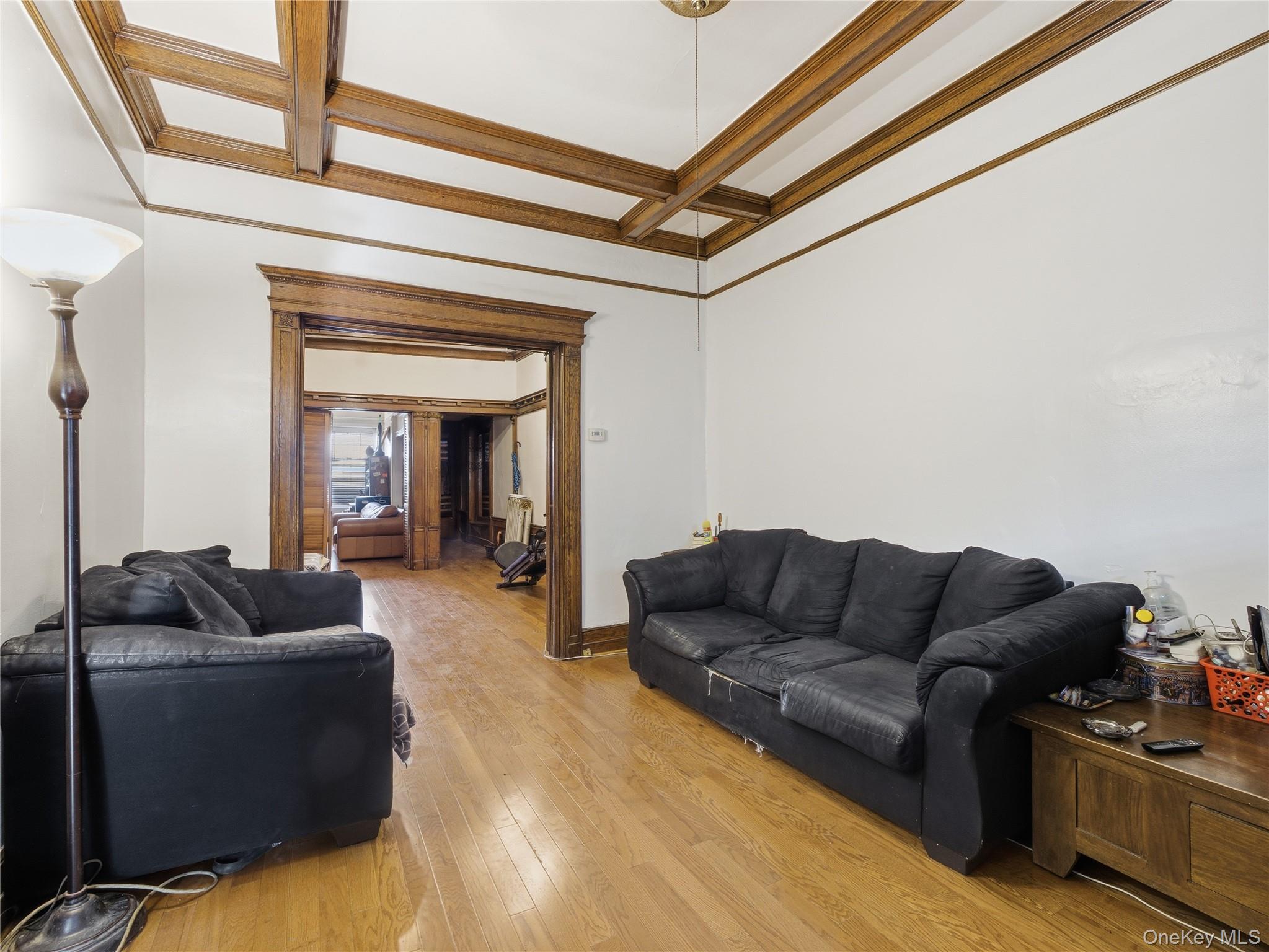 372 Parkside Avenue – For Sale photo 5