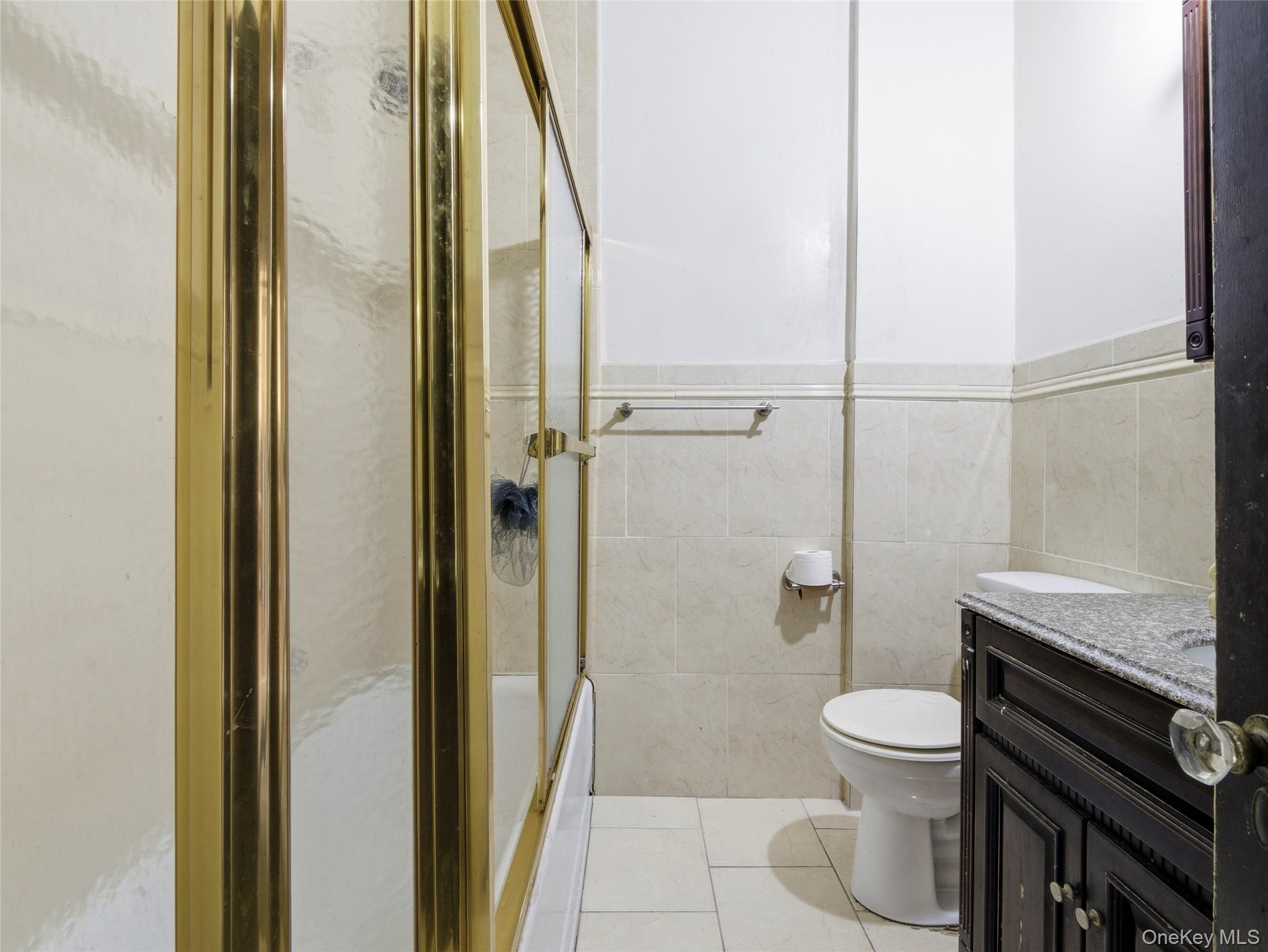 372 Parkside Avenue – For Sale photo 16
