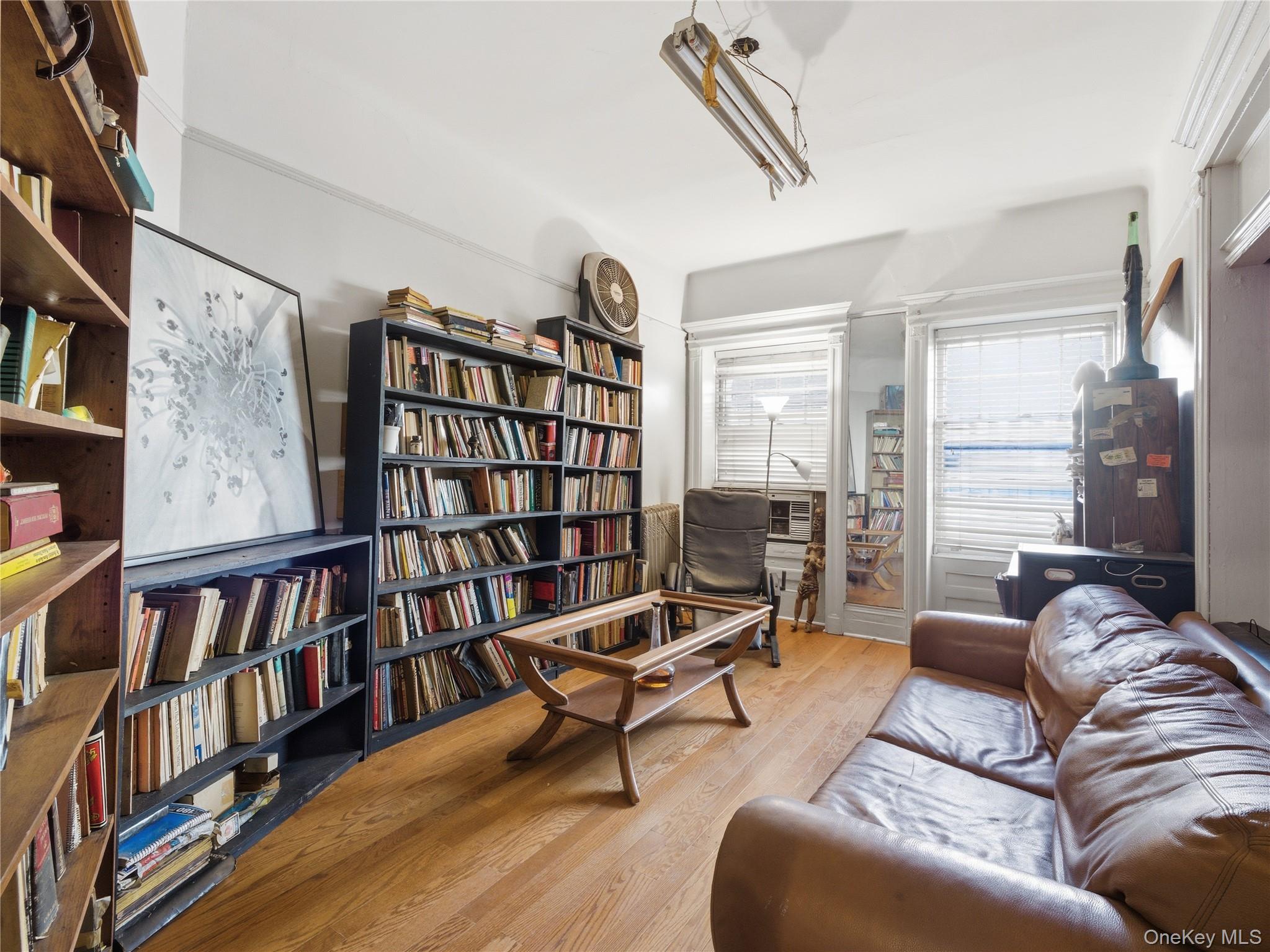 372 Parkside Avenue – For Sale photo 4