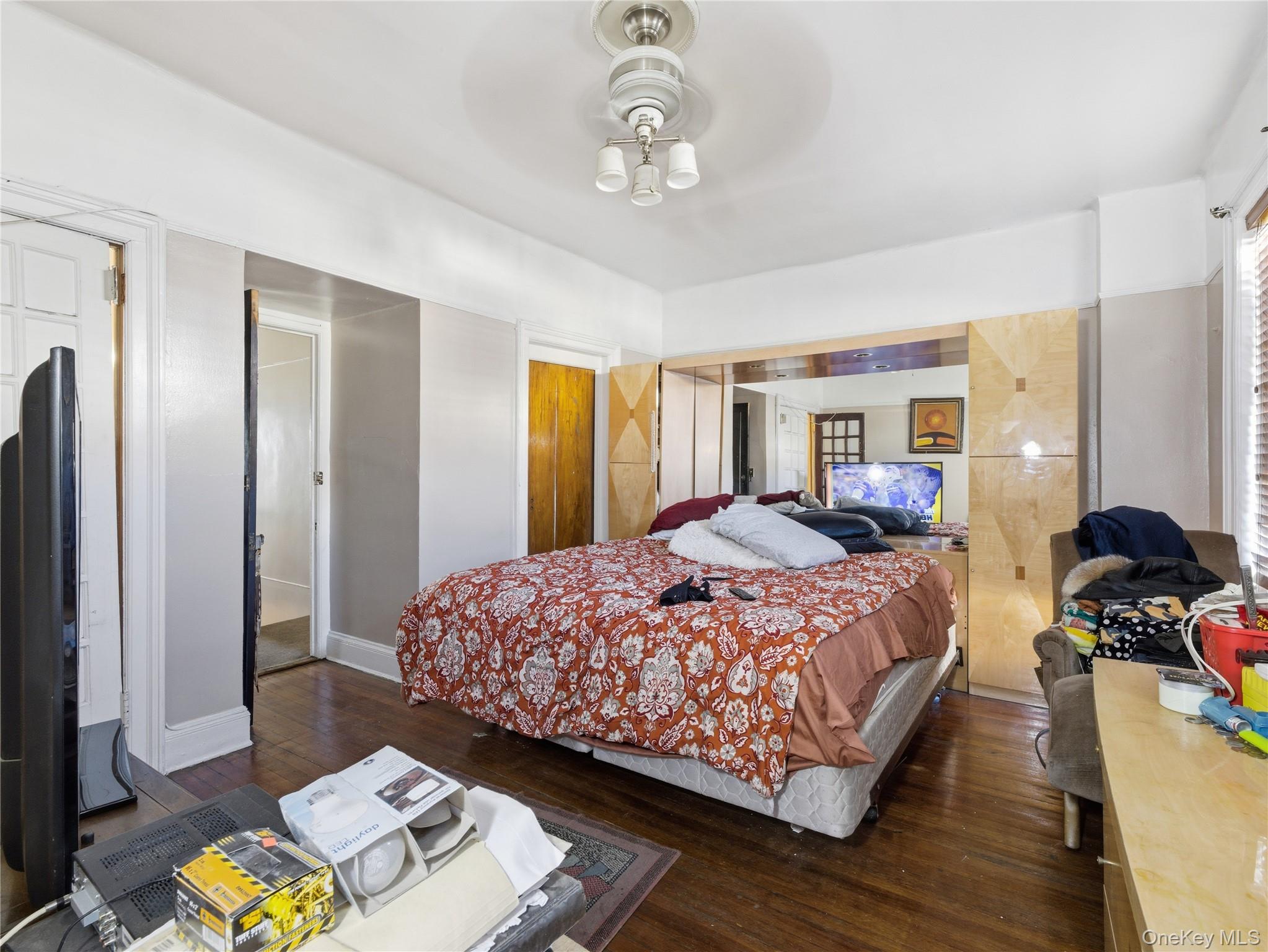 372 Parkside Avenue – For Sale photo 18