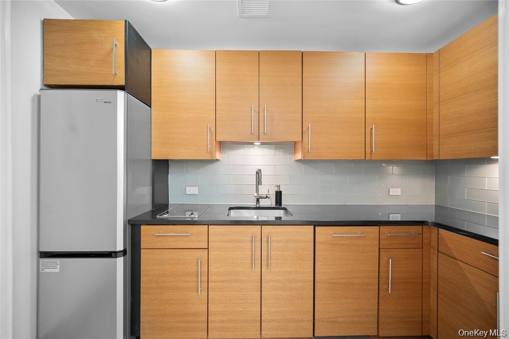 1 Renaissance Square, Unit 10G photo 9