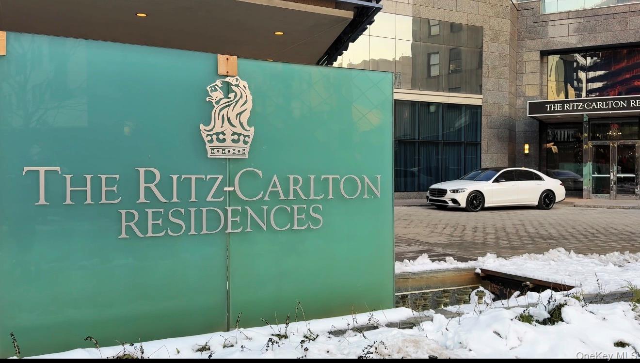 1 Renaissance Square, Unit 10G photo 2
