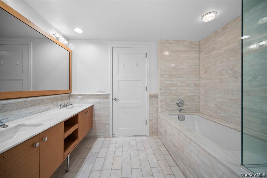 1 Renaissance Square, Unit 10G photo 18
