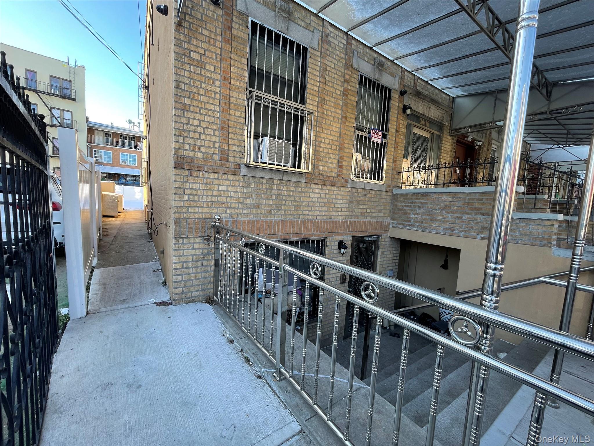 3416 103rd Street – For Sale photo 7