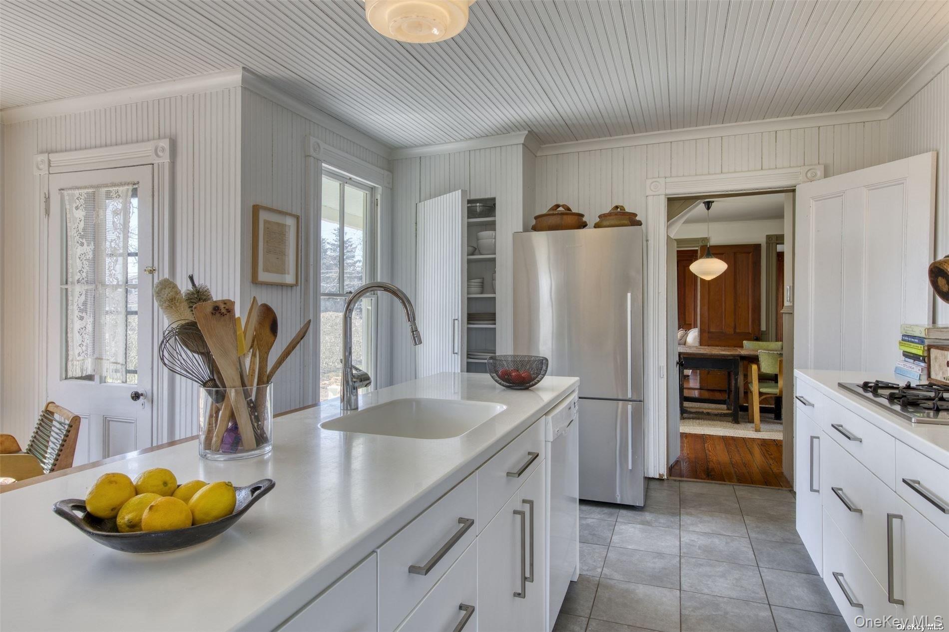 1855 Village Lane – For Rent photo 7
