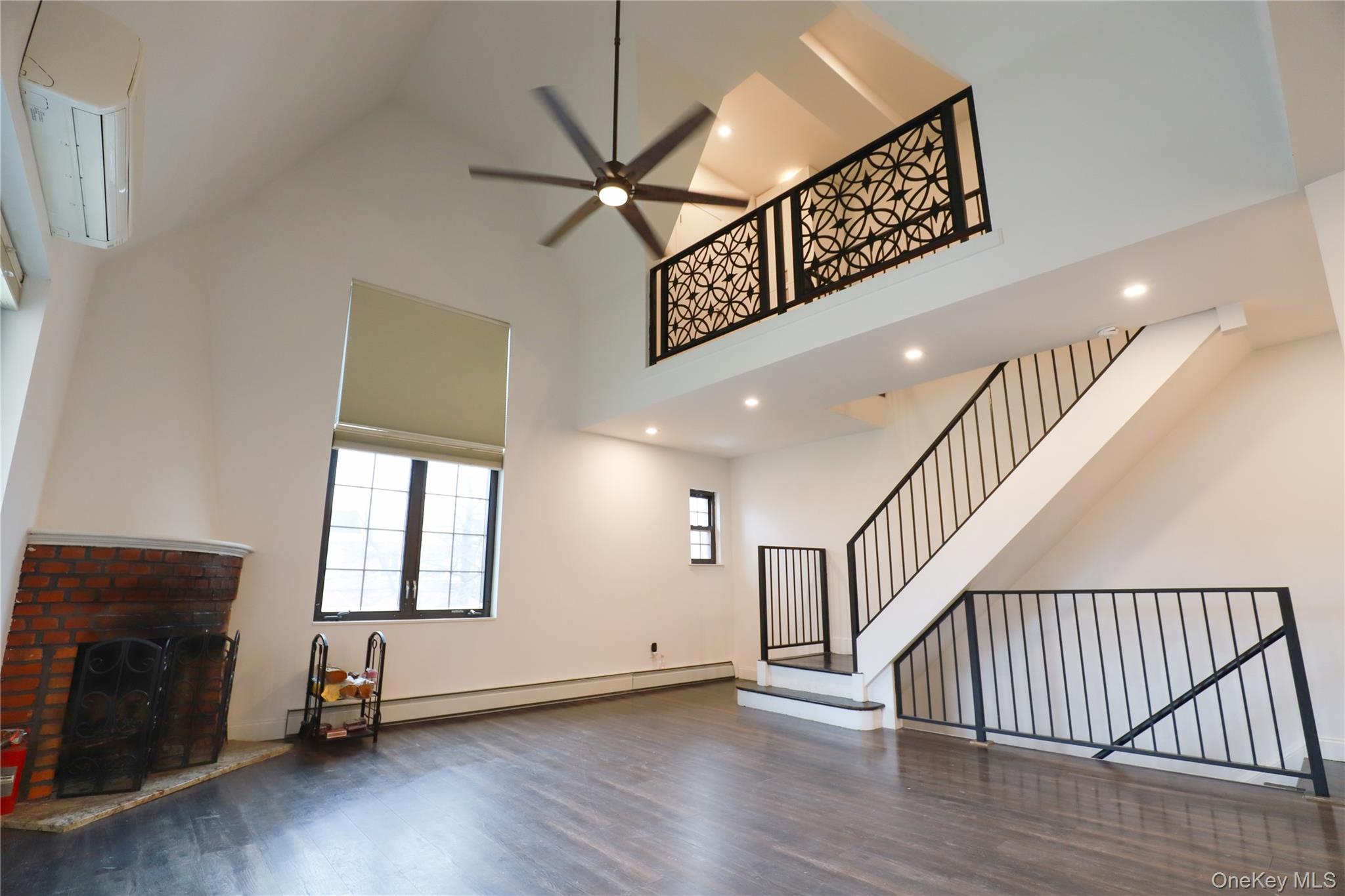 36-20 190 Street – For Sale photo 5