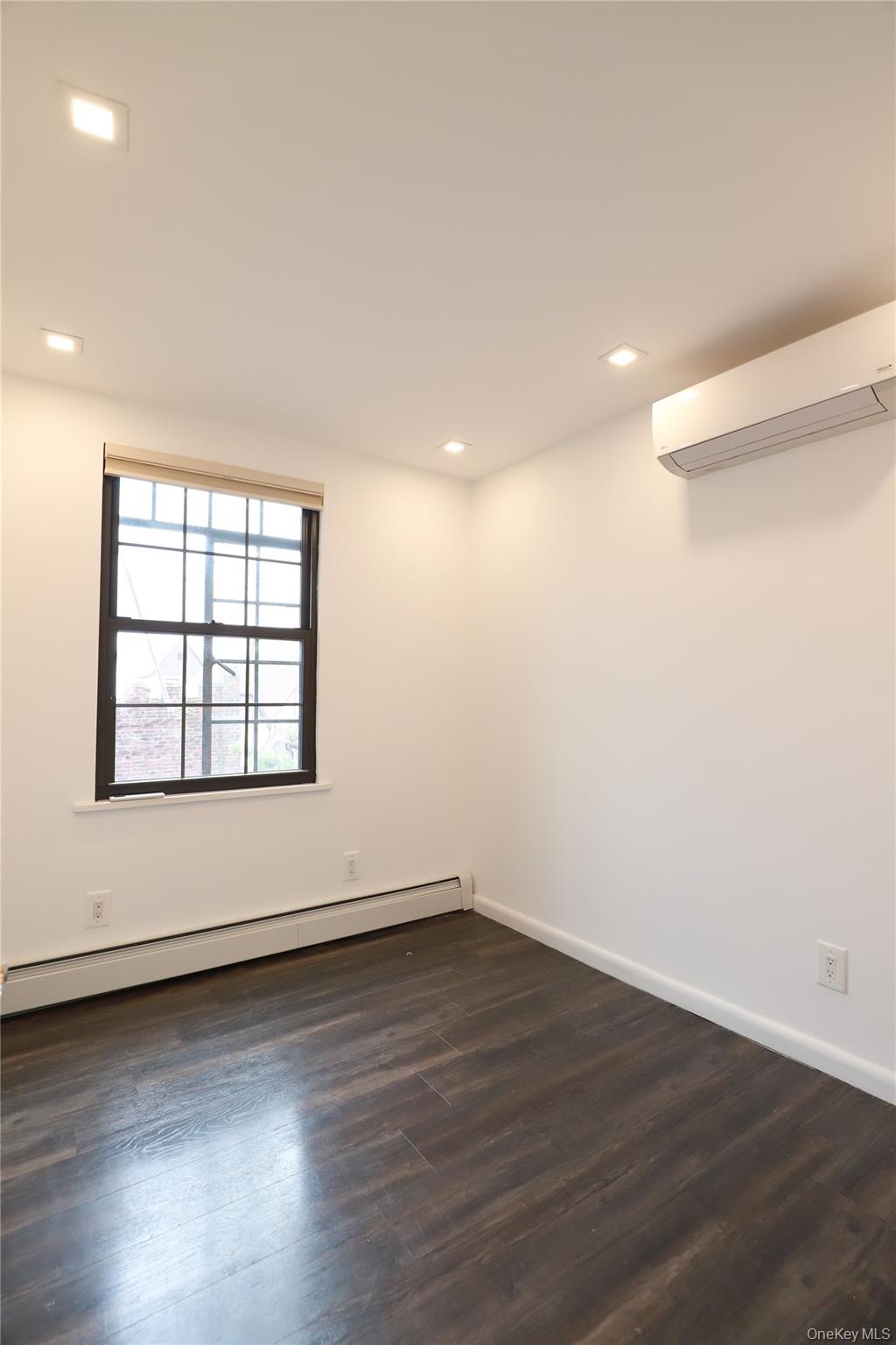 36-20 190 Street – For Sale photo 17