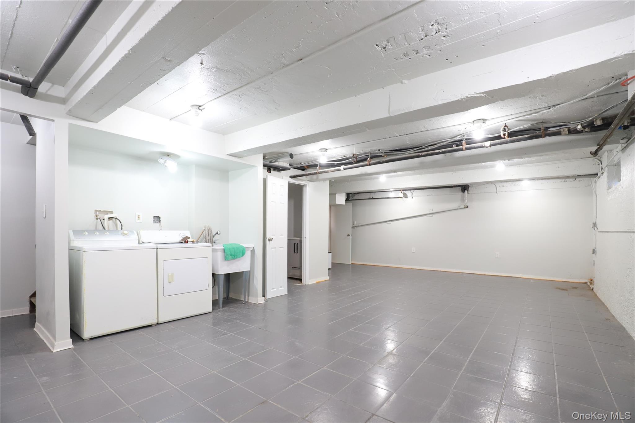 36-20 190 Street – For Sale photo 33