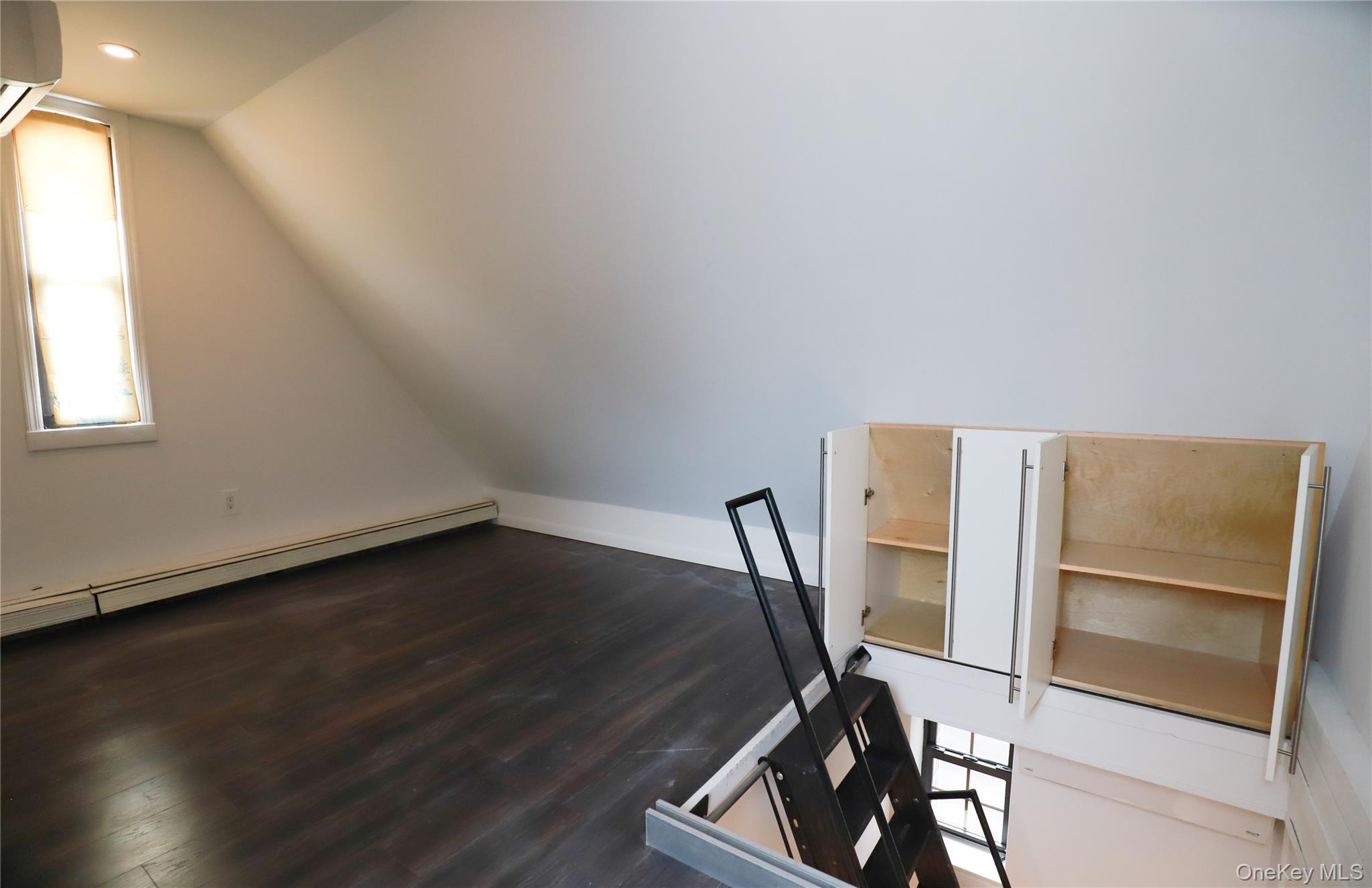 36-20 190 Street – For Sale photo 25