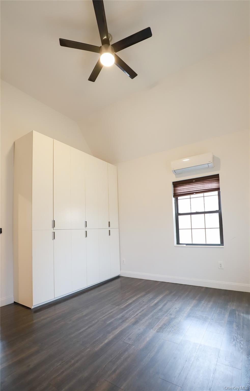 36-20 190 Street – For Sale photo 13