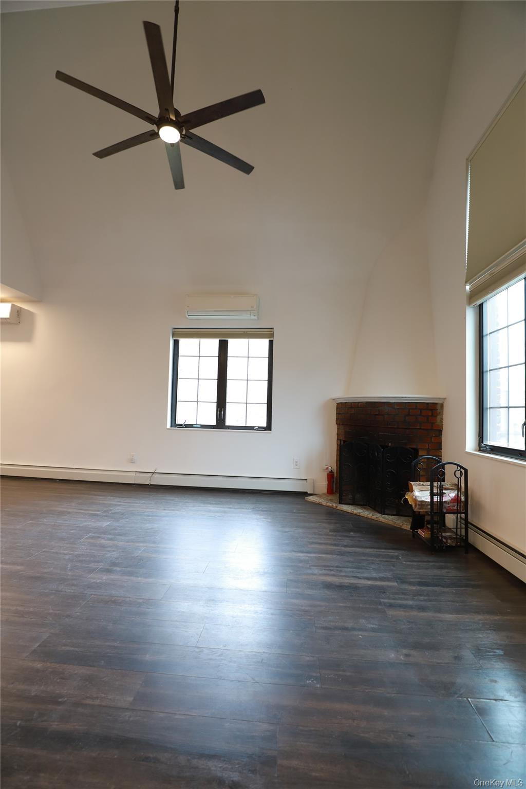 36-20 190 Street – For Sale photo 9