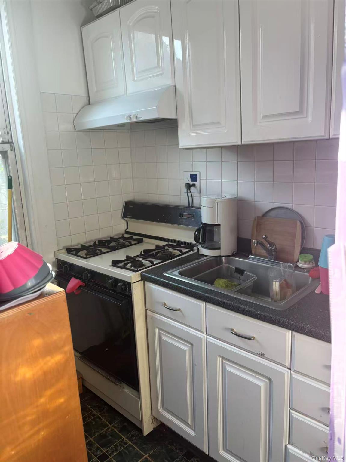 145-15 34th Avenue, Unit 1st FL photo 9