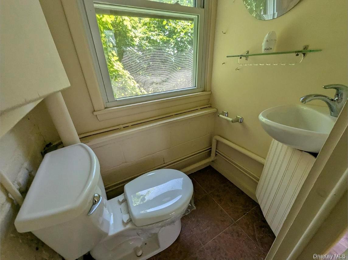 4 The Lane – For Sale photo 10