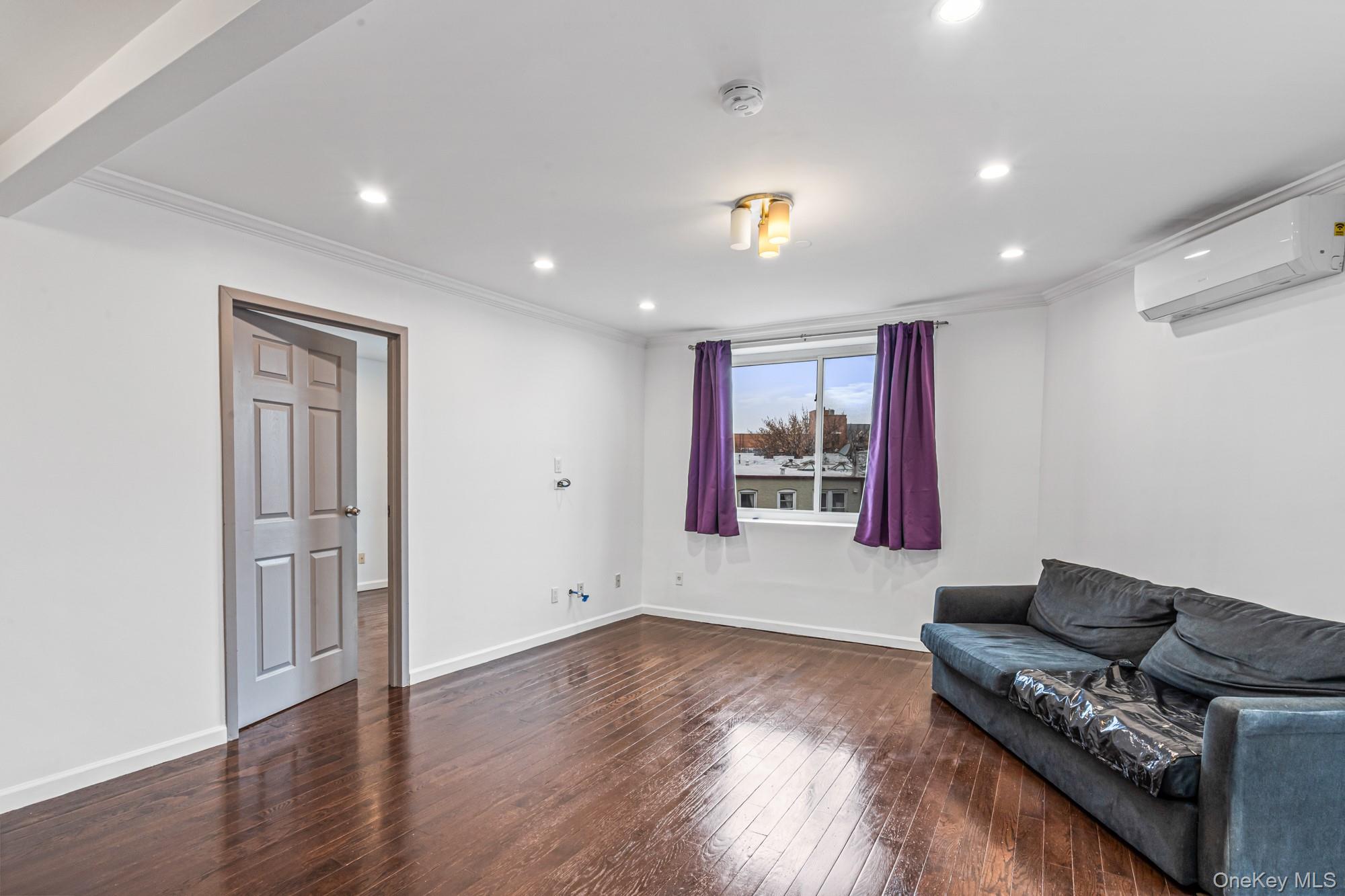 8115 Queens Boulevard, Unit 3A photo 4