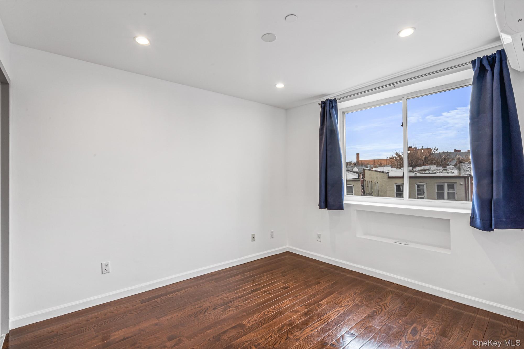 8115 Queens Boulevard, Unit 3A photo 9