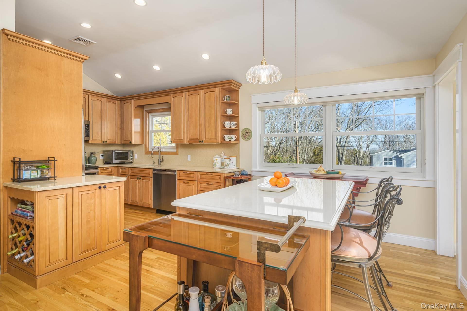 70 Ridge Road W – For Rent photo 10
