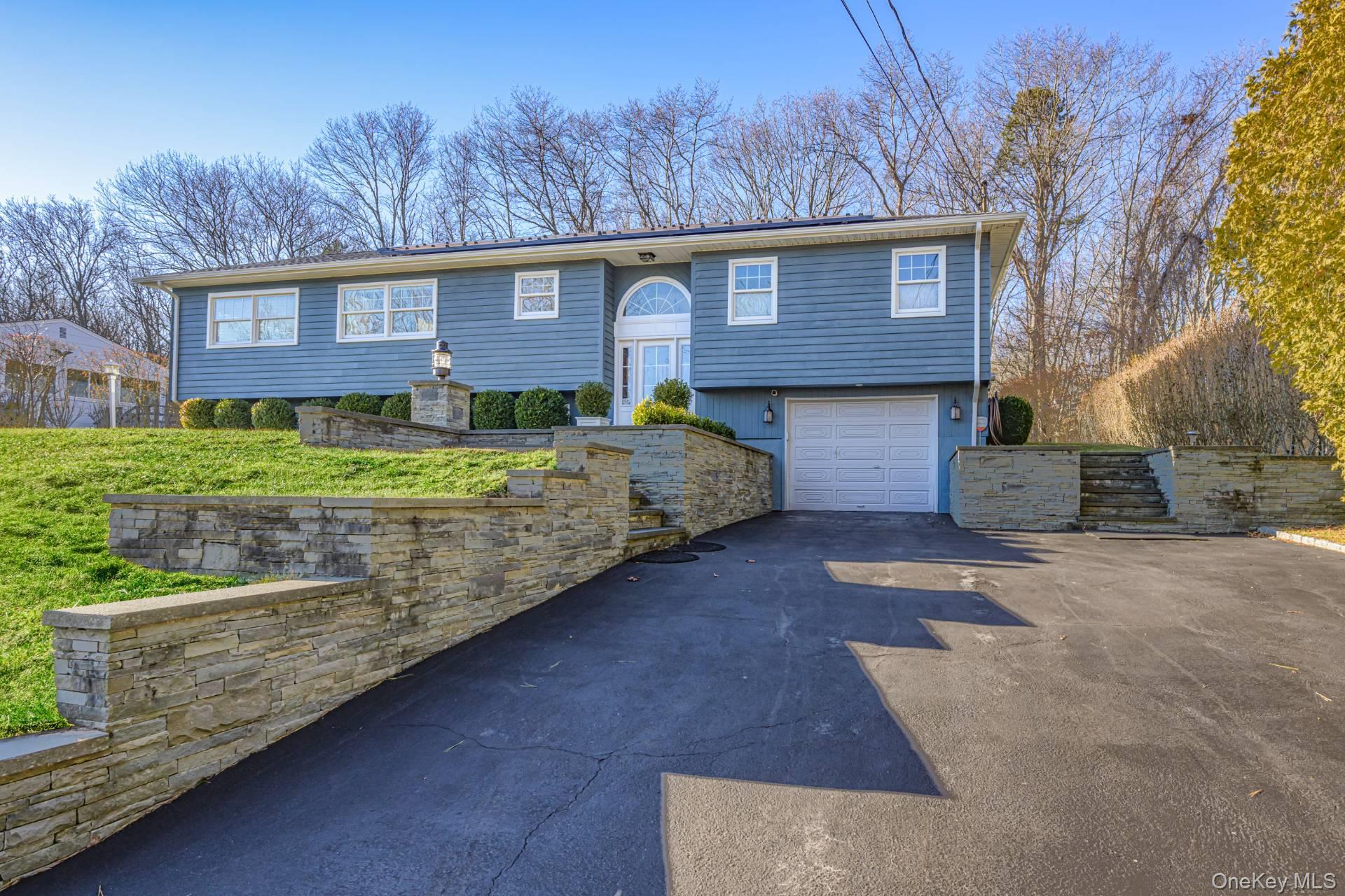 70 Ridge Road W – For Rent photo 3
