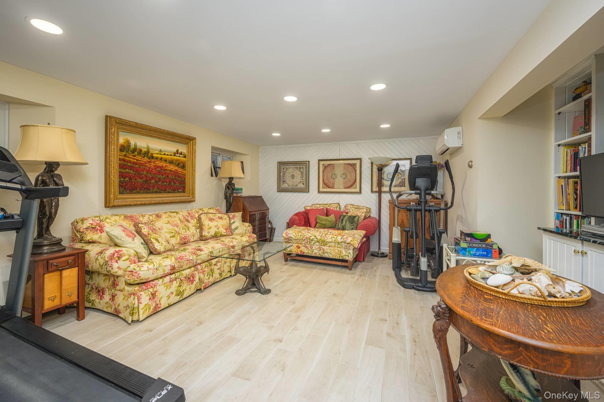 70 Ridge Road W – For Rent photo 17