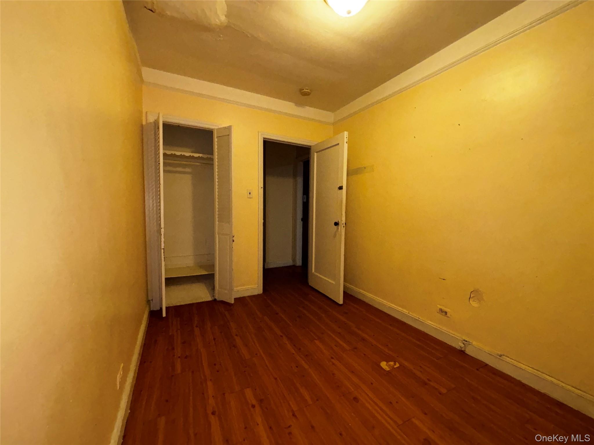 118 Van Cortlandt Avenue W – For Sale photo 5