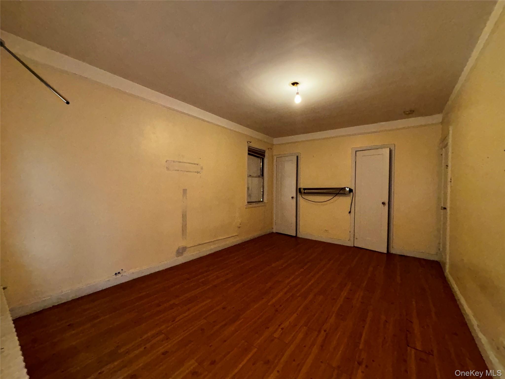 118 Van Cortlandt Avenue W – For Sale photo 4