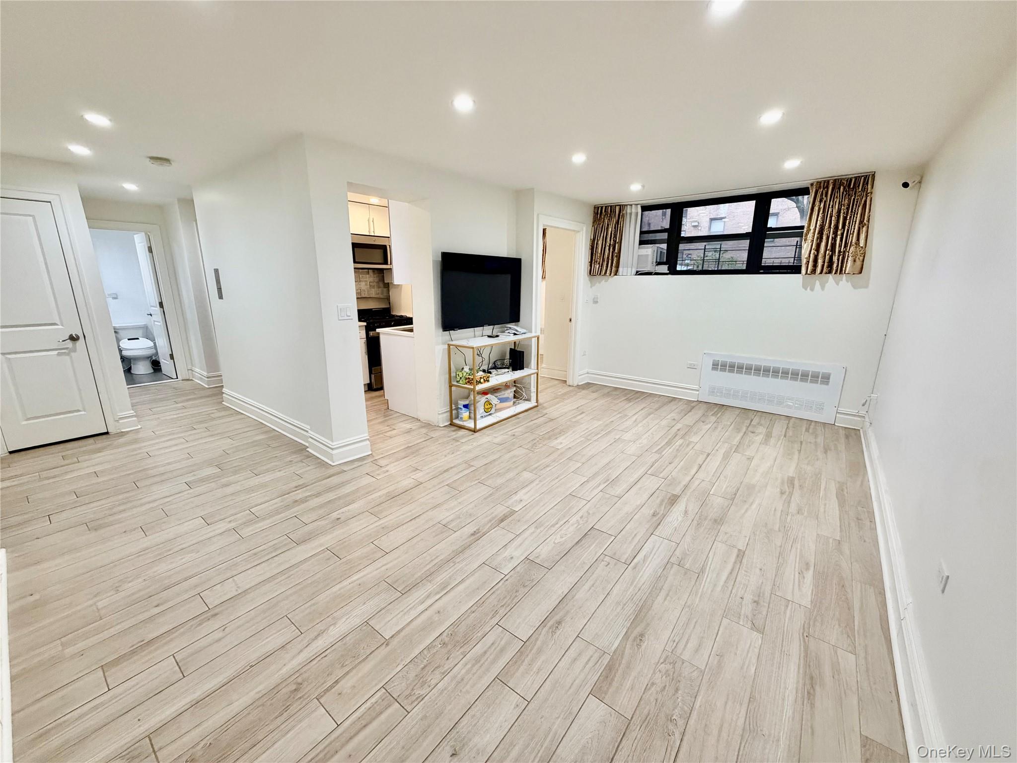 132-40 Sanford Avenue, Unit LK