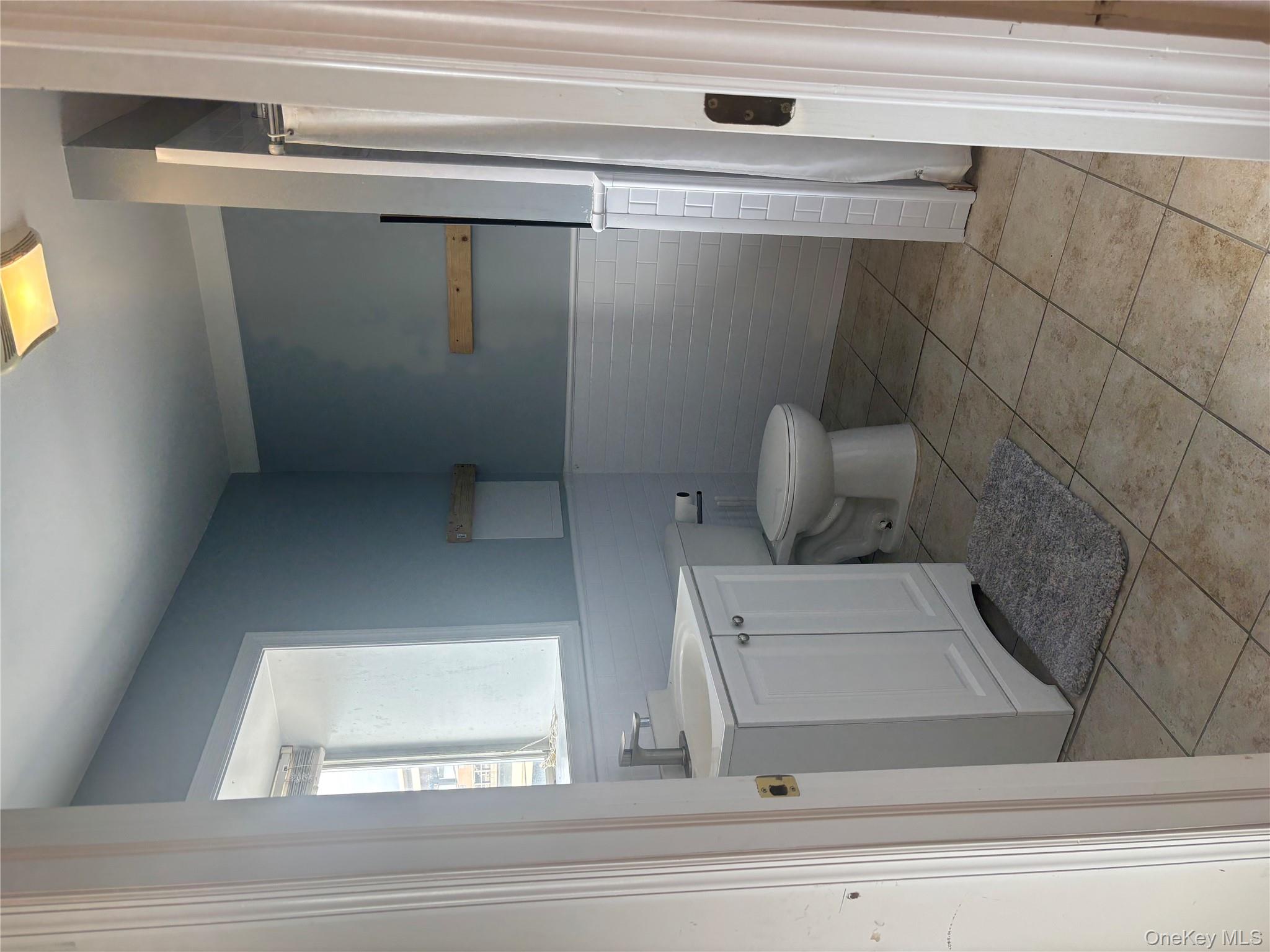 521 Oak Street – For Rent photo 11