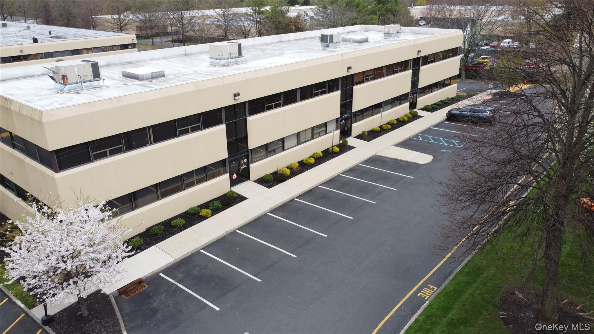 80 Red Schoolhouse Road, Unit 1200,200,3