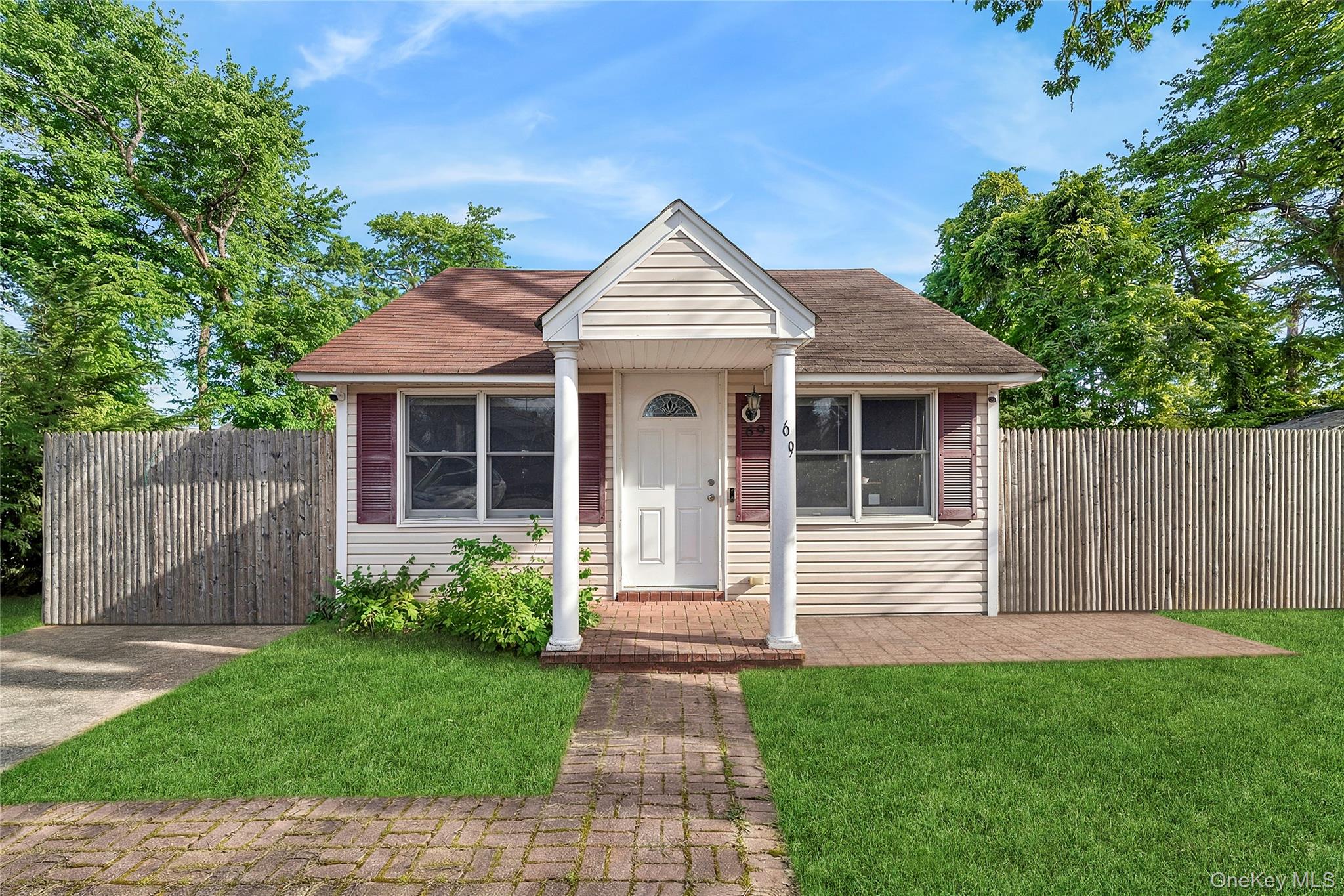 69 Locust Drive – For Sale photo 2
