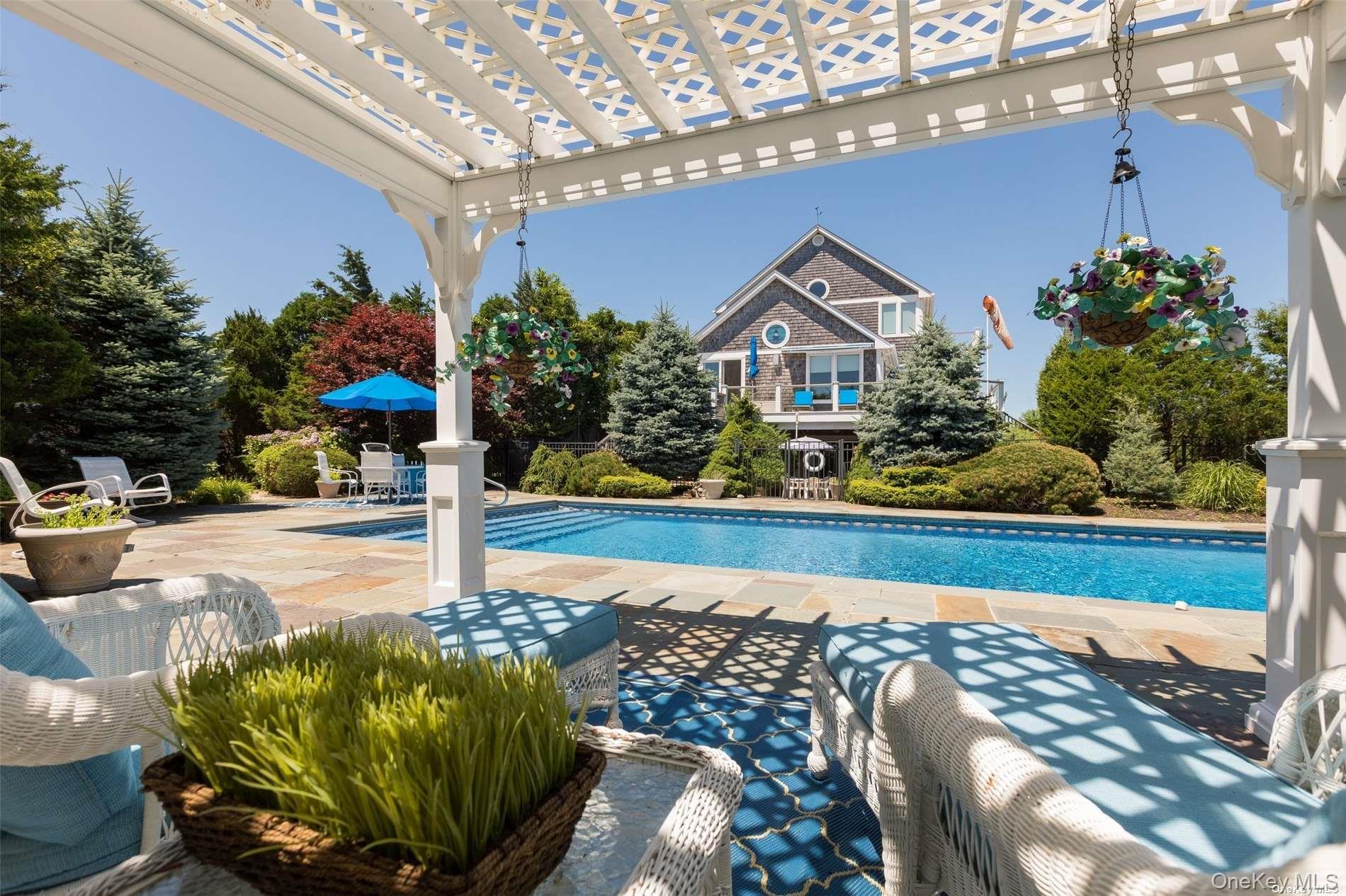 300 Latham Lane – For Rent photo 15