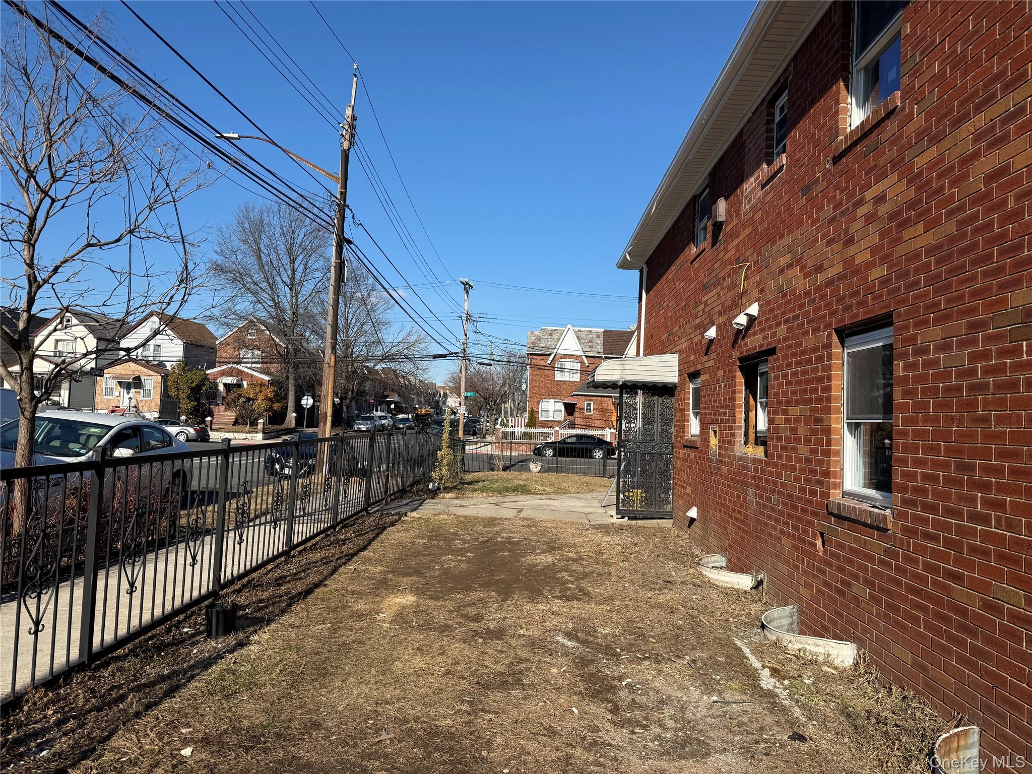 127-04 115 Avenue – For Sale photo 11