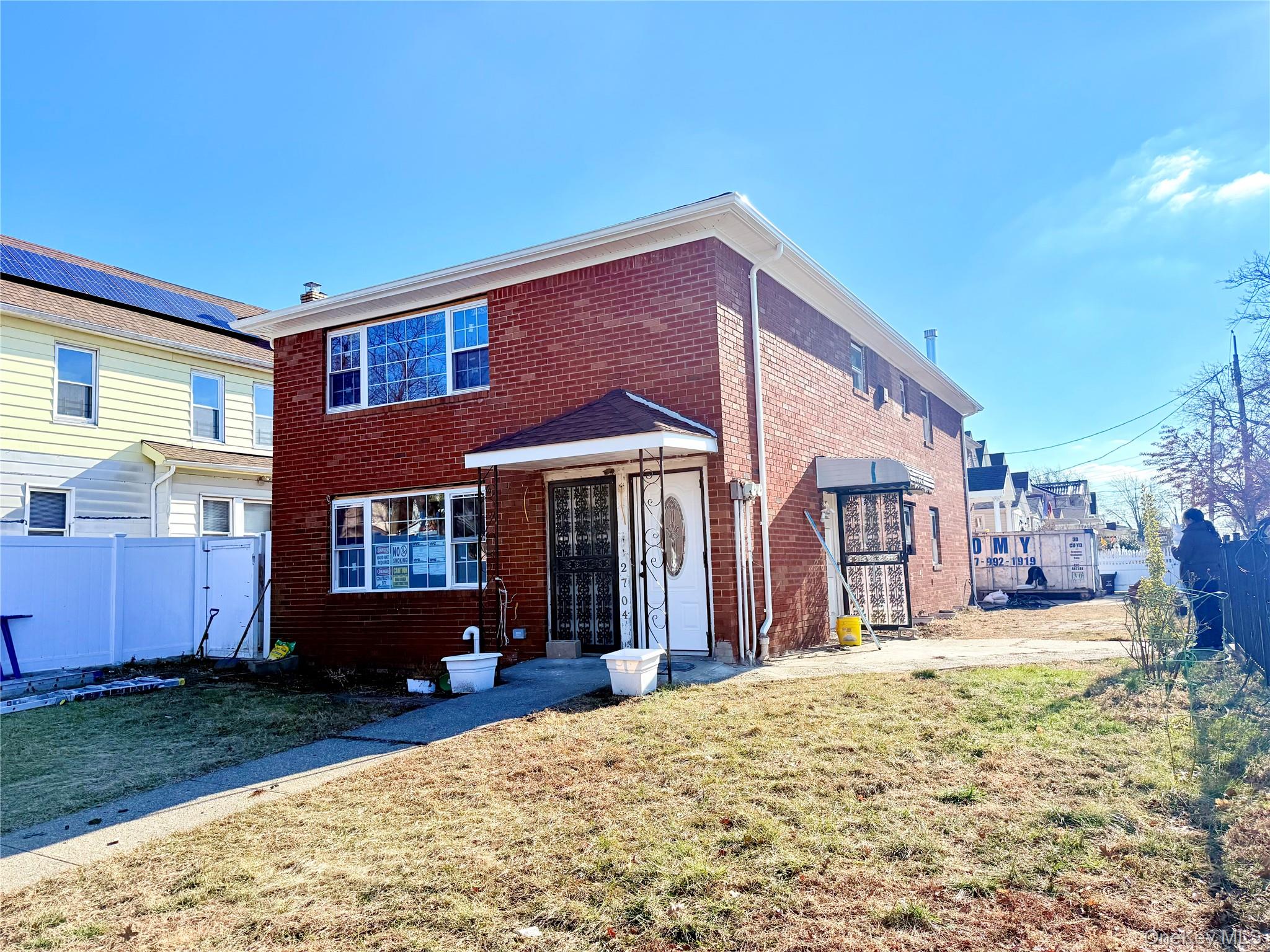 127-04 115 Avenue – For Sale