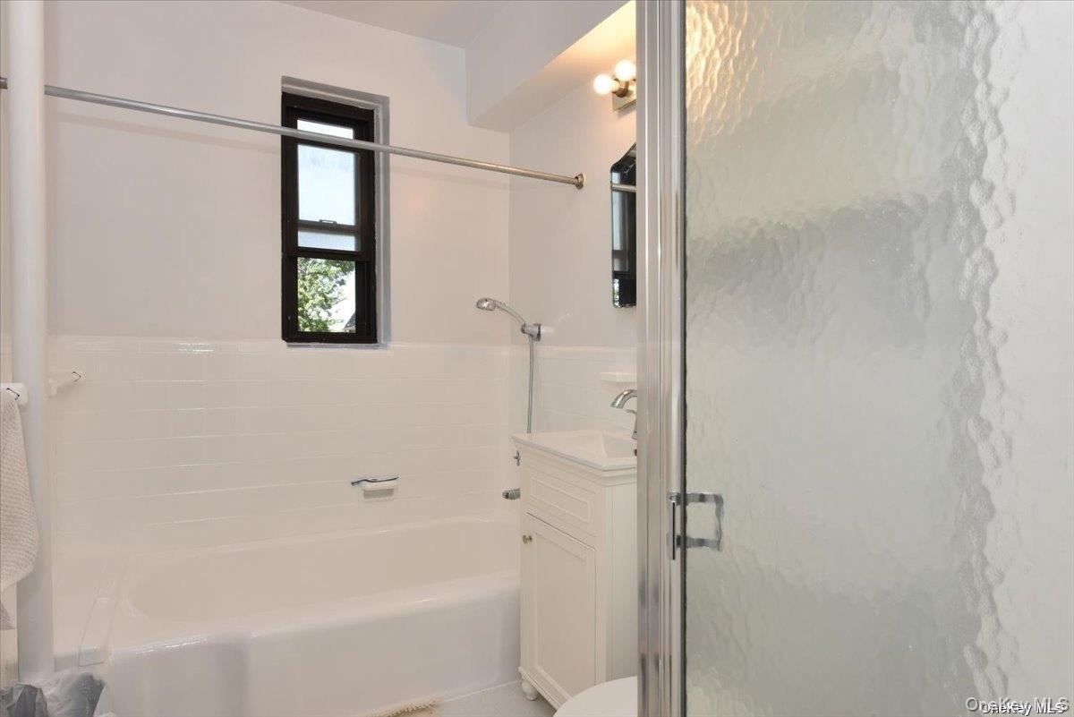 143-50 Hoover Avenue, Unit 219 photo 18